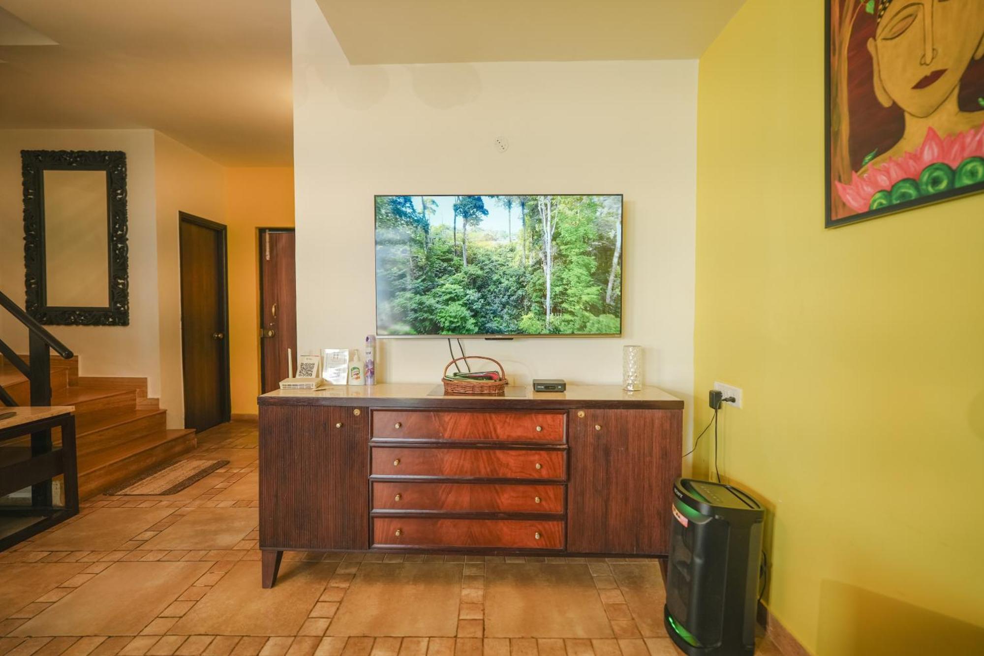 Villa M - Jia 3- 3Bhk In Candolim, Pool Facing, Near Beach, Breakfast Included Kültér fotó
