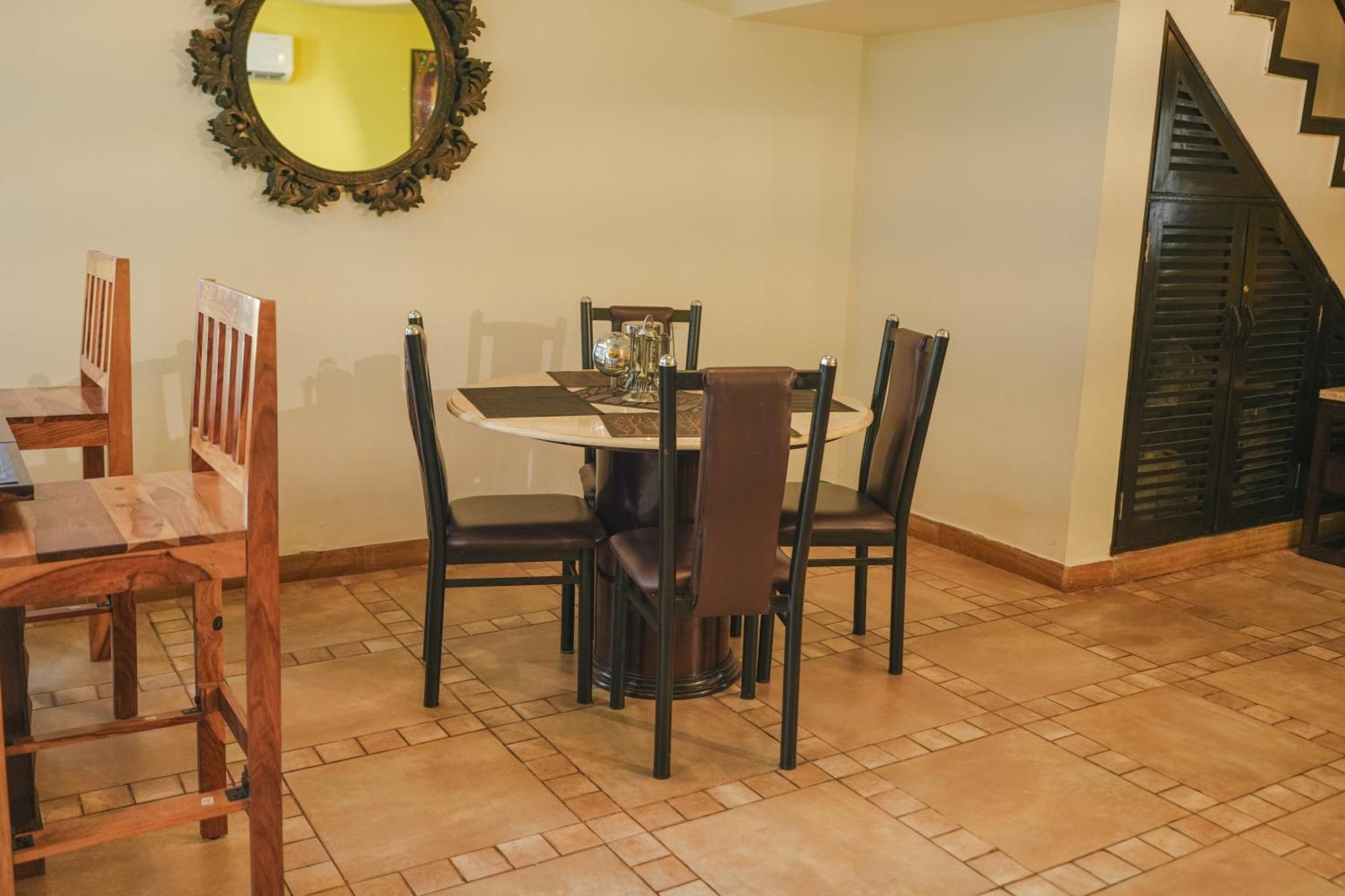 Villa M - Jia 3- 3Bhk In Candolim, Pool Facing, Near Beach, Breakfast Included Kültér fotó
